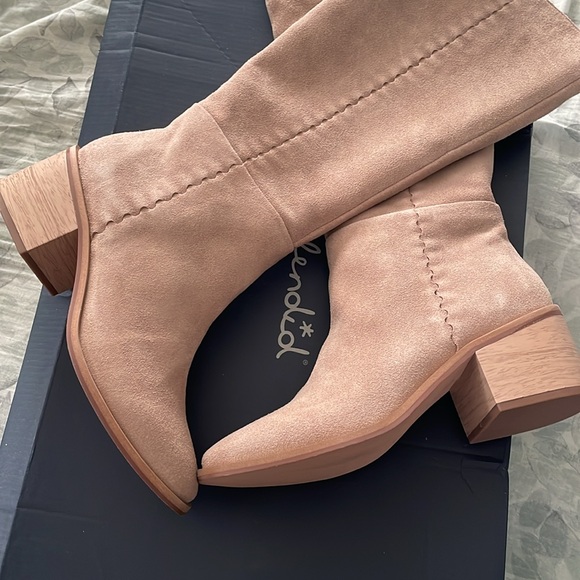 NWT Splendid Addison Knee High Boot in Warm Sand - Picture 11 of 13